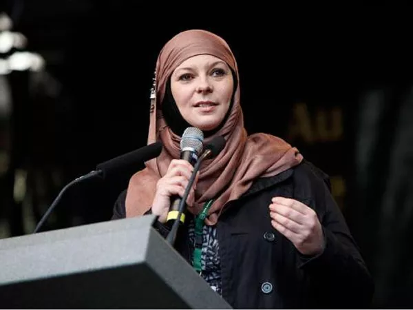 Picture of Lauren giving a speech